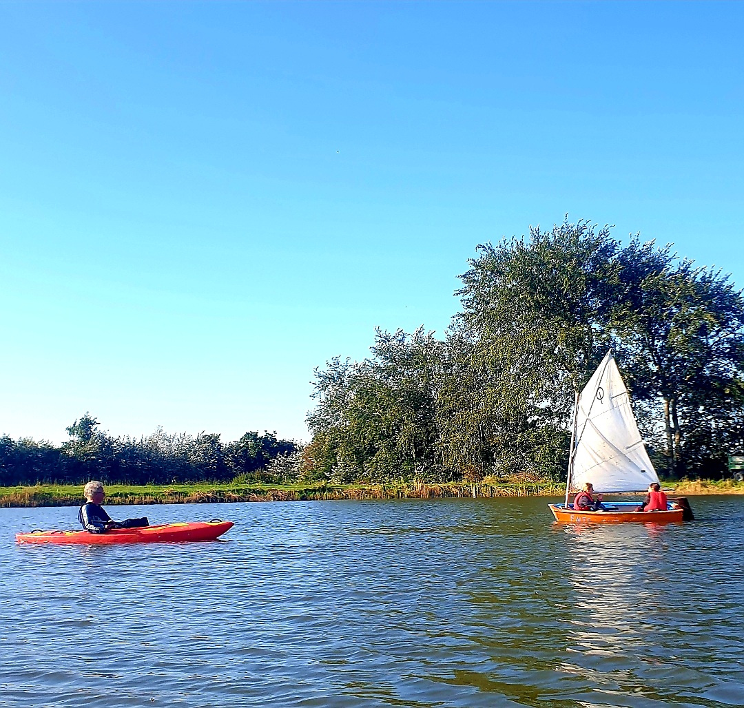 Wassersport in der Schule am Meer Wassersport in der Schule am Meer