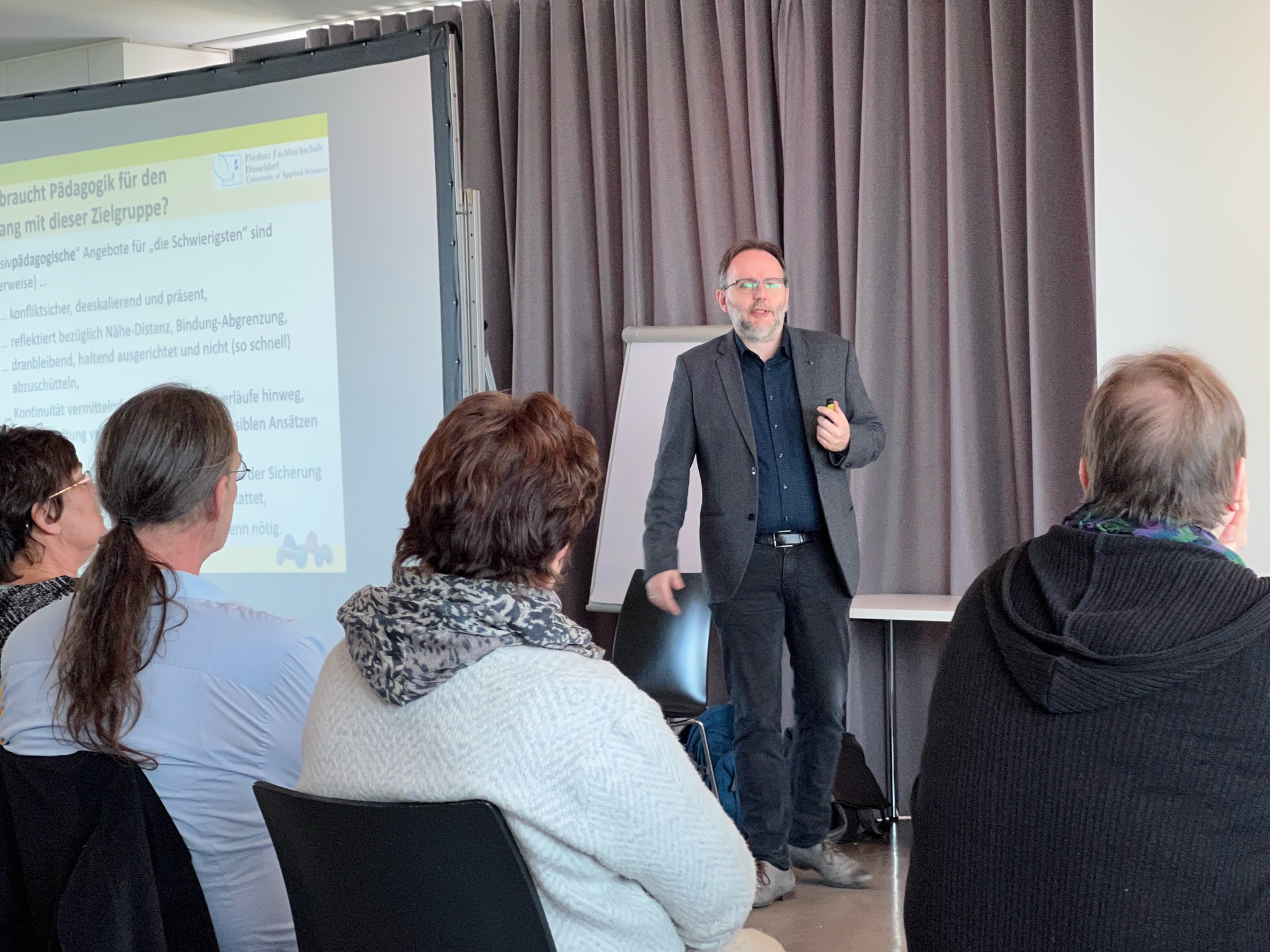 Prof. Dr. Menno Baumann in der Schule am Meer Prof. Dr. Menno Baumann in der Schule am Meer
