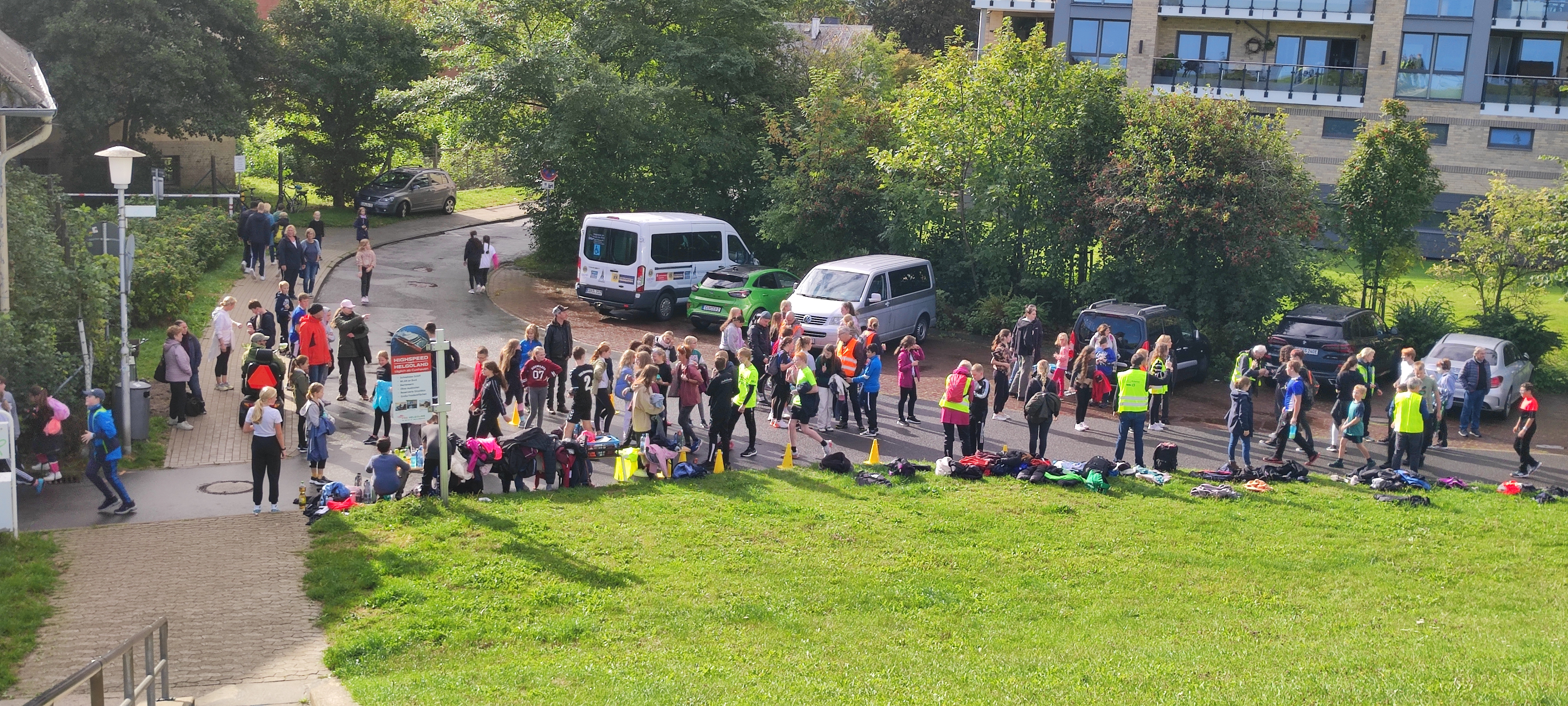 Sponsorenlauf der Schule am Meer und des Amandus-Abendroth-Gymnasiums