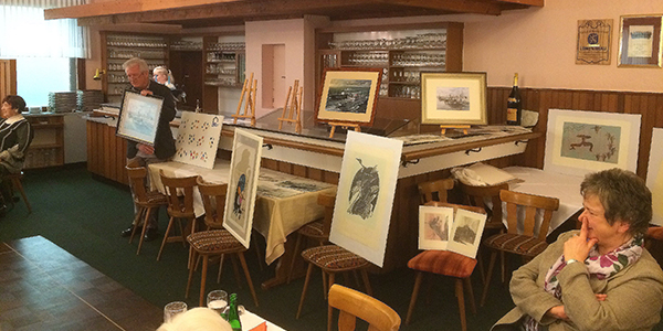 Versteigerung während der Geburtstagsfeier am 18.01.2015 Versteigerung während der Geburtstagsfeier am 18.01.2015