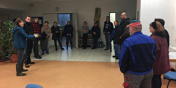 Lagebesprechung... Lagebesprechung...